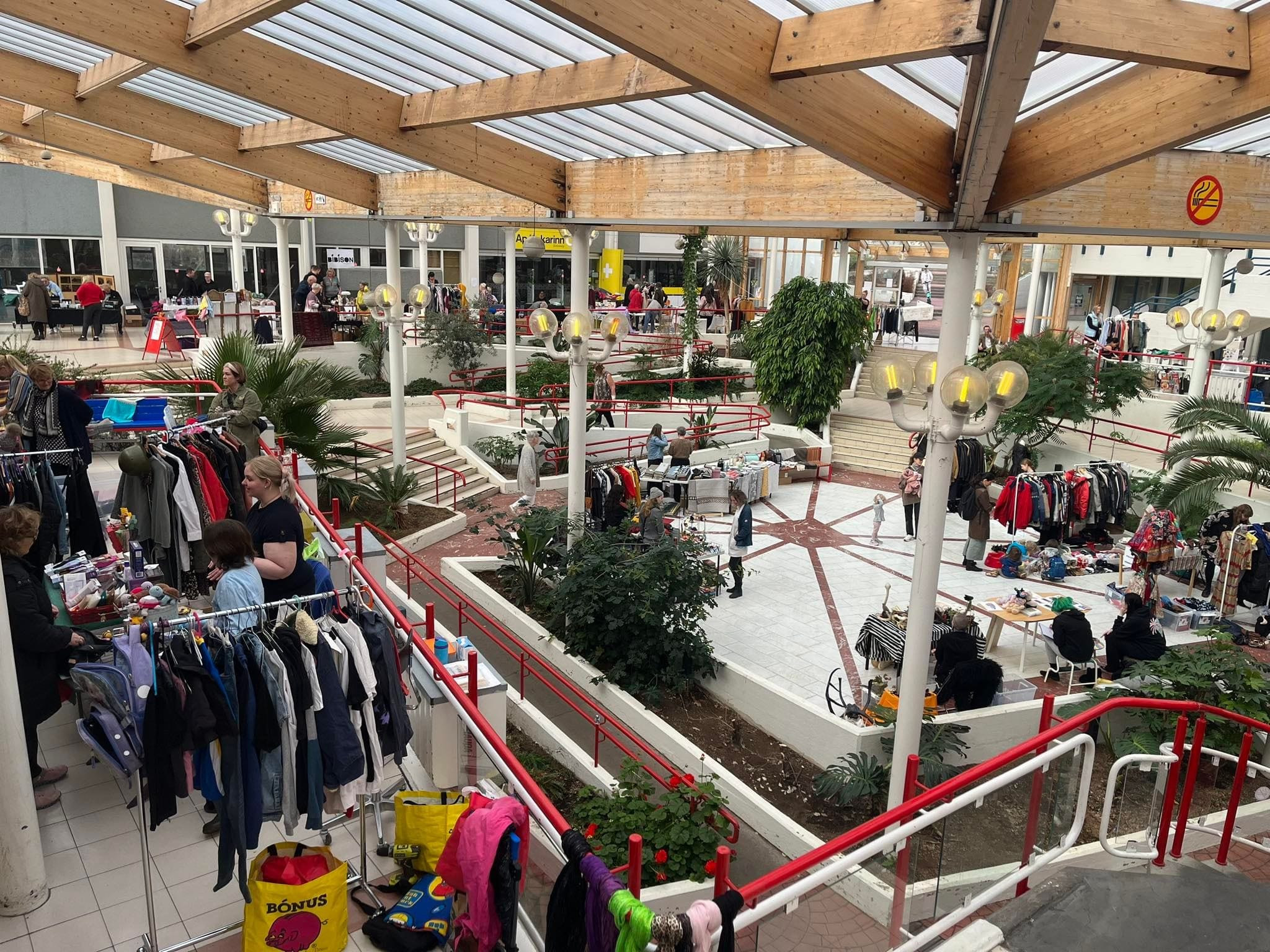 Seltjarnarnes Christmas Market Draws Crowds and Record Interest